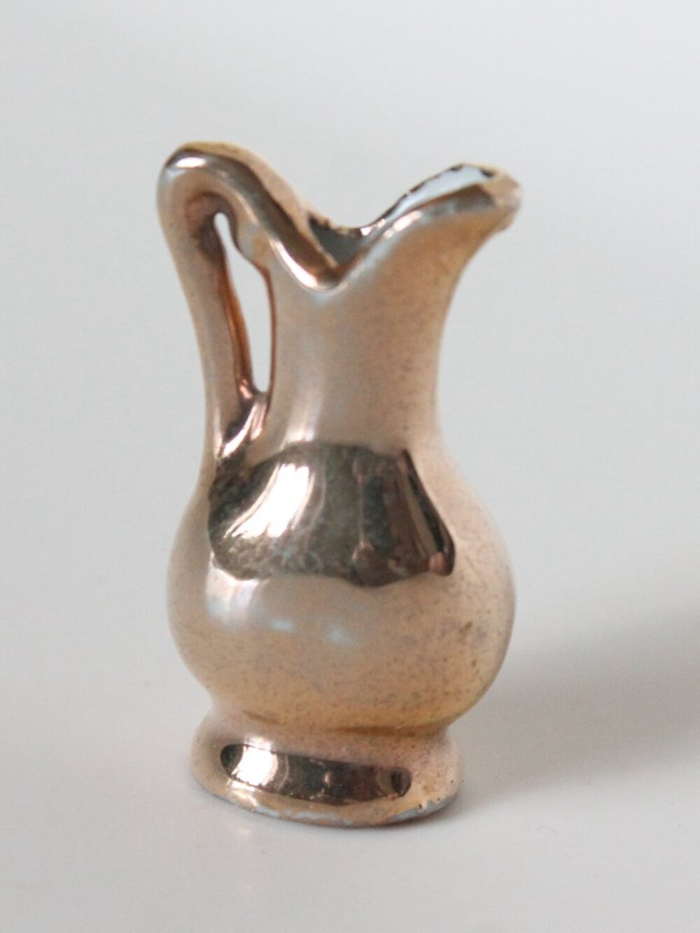Miniature Golden Pitcher (Japan)